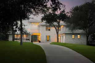 4402 Aqua Verde Dr, Austin, TX 78746 - Photo 2