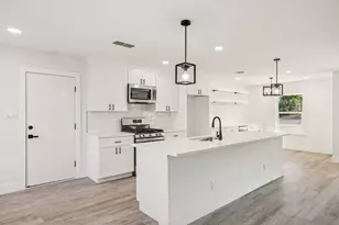 5101 Woodmoor Dr, Austin, TX 78721 - Photo 14