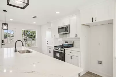 5101 Woodmoor Drive, Austin, TX 78721 - Photo 16