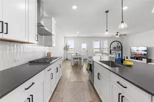 12120 Paseo de los Lagos Ln, Manor, TX 78653 - Photo 6