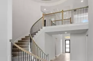 504 Sundance Rdg, Georgetown, TX 78628 - Photo 2