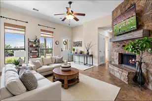 10213 Thomas Ln, Dripping Springs, TX 78620 - Photo 6