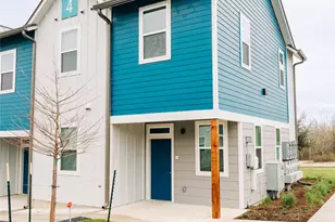 7051 Meadow Lake Blvd, Austin, TX 78744 - Photo 2