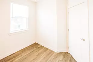 7051 Meadow Lake Blvd, Austin, TX 78744 - Photo 24