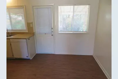 812 Ranch Road #B, Georgetown, TX 78628 - Photo 10