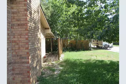 812 Ranch Road #B, Georgetown, TX 78628 - Photo 4