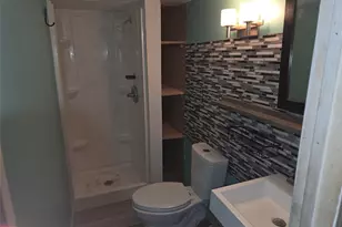 200 W Moerbe St, Thorndale, TX 76577 - Photo 10