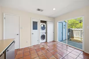 1411 Gracy Farms Ln, Austin, TX 78758 - Photo 12