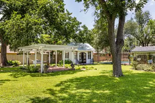 1220 W Lake Dr, Taylor, TX 76574 - Photo 24