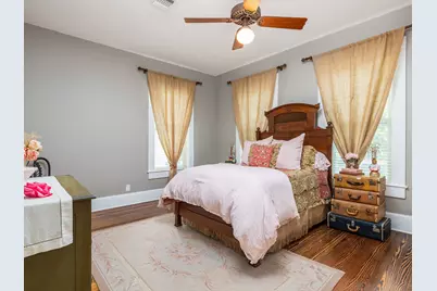 1220 W Lake Drive, Taylor, TX 76574 - Photo 10