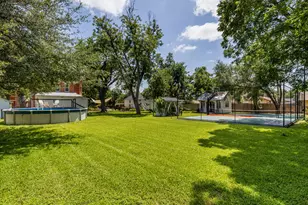 1220 W Lake Dr, Taylor, TX 76574 - Photo 28