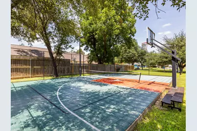 1220 W Lake Drive, Taylor, TX 76574 - Photo 28