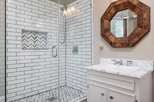 1220 W Lake Dr, Taylor, TX 76574 - Photo 16