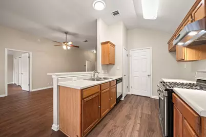 4904 Gnarled Oak Cove, Austin, TX 78744 - Photo 20