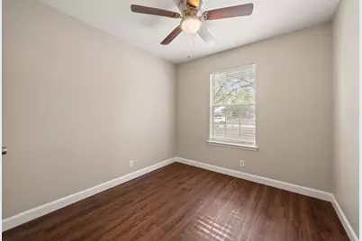 4904 Gnarled Oak Cove, Austin, TX 78744 - Photo 4