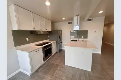 901 E 40th Street #102, Austin, TX 78751 - Photo 4