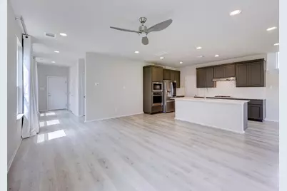 11417 Lago De Garda Drive, Austin, TX 78747 - Photo 6