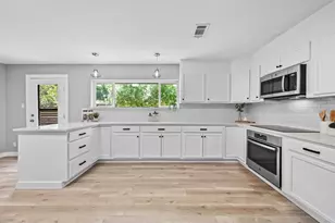 3305 Santa Monica Dr, Austin, TX 78741 - Photo 12