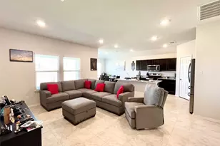 544 Taggart Trail, Jarrell, TX 76537 - Photo 4