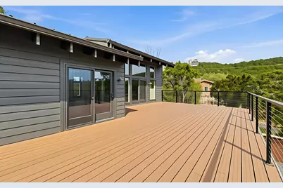 7039 Comanche Trail, Austin, TX 78732 - Photo 24