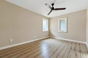 7039 Comanche Trail, Austin, TX 78732 - Photo 22