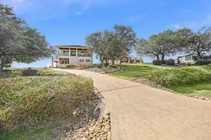 27023 Waterfall Hill Pkwy, Spicewood, TX 78669 - Photo 2