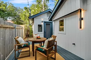 2406 Santa Maria St, Austin, TX 78702 - Photo 8