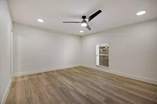 2406 Santa Maria St, Austin, TX 78702 - Photo 20