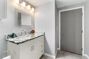 54 Rainey St, Austin, TX 78701 - Photo 16