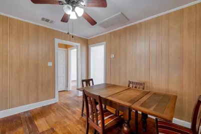 710 N Avenue H, Elgin, TX 78621 - Photo 10