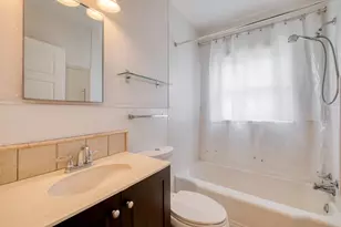 710 N Ave H, Elgin, TX 78621 - Photo 18