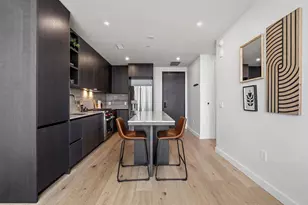 610 Davis St, Austin, TX 78701 - Photo 14