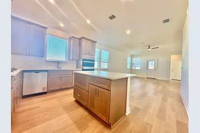 399 Porter Country Parkway, Buda, TX 78610 - Photo 4