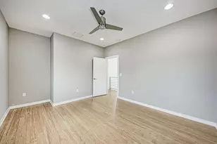3008 E 14th 1/2 St, Austin, TX 78702 - Photo 32