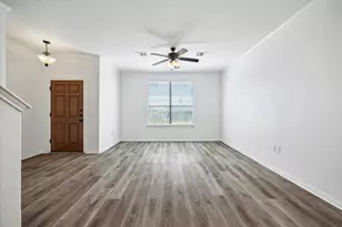 2101 Town Centre Dr, Round Rock, TX 78664 - Photo 4