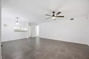 501 W 26th St, Austin, TX 78705 - Photo 16