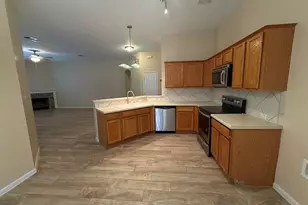 4009 Kerley Ct, Hutto, TX 78634 - Photo 4