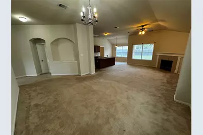 1600 Melissa Oaks Ln Lane, Austin, TX 78744 - Photo 4