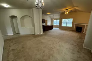 1600 Melissa Oaks Ln Ln, Austin, TX 78744 - Photo 4