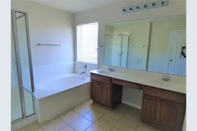 1600 Melissa Oaks Ln Lane, Austin, TX 78744 - Photo 16