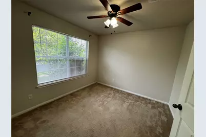 1600 Melissa Oaks Ln Lane, Austin, TX 78744 - Photo 14
