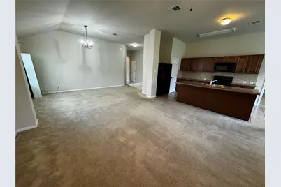 1600 Melissa Oaks Ln Lane, Austin, TX 78744 - Photo 8
