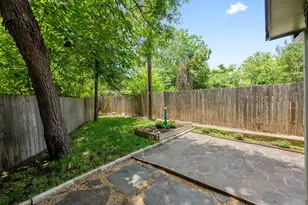 3102 Glen Ora St, Austin, TX 78704 - Photo 20