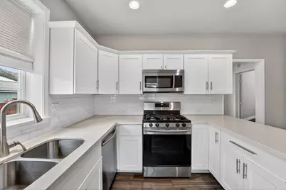 806 E 3rd Street, Georgetown, TX 78626 - Photo 10