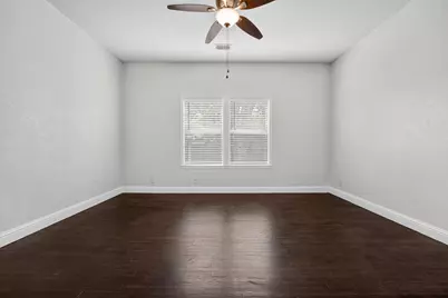 806 E 3rd Street, Georgetown, TX 78626 - Photo 6