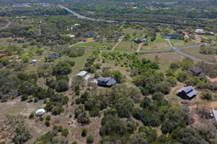 23928 Oscar Rd, Spicewood, TX 78669 - Photo 36