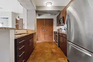 800 Brazos St, Austin, TX 78701 - Photo 10