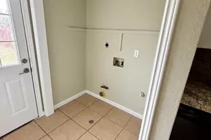 2307 Blue Meadow Dr, Austin, TX 78744 - Photo 14
