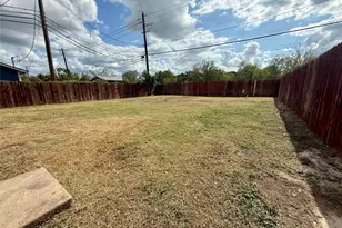 2307 Blue Meadow Dr, Austin, TX 78744 - Photo 12