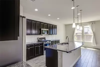 1005 Cold Bear Cove, Austin, TX 78748 - Photo 10